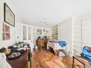 Dining Room- click for photo gallery